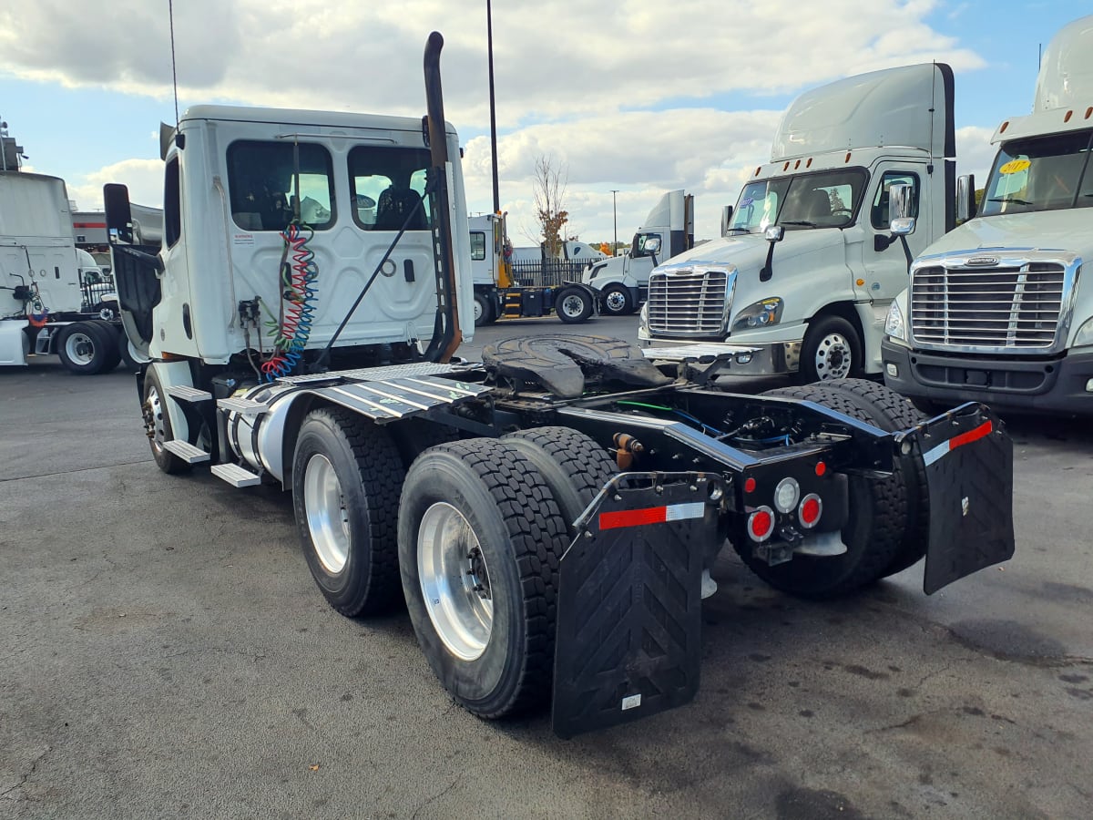 2019 Freightliner/Mercedes NEW CASCADIA PX12664 820289