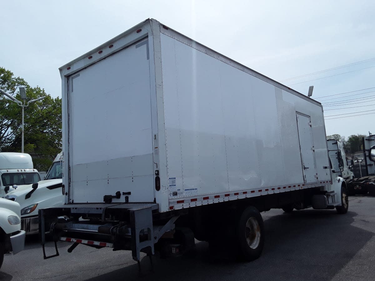 2019 Freightliner/Mercedes M2 106 820301