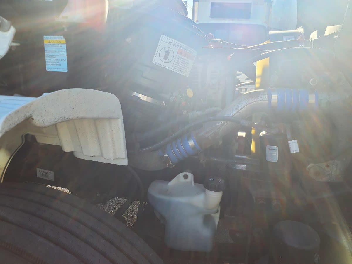 2019 Freightliner/Mercedes M2 106 820461