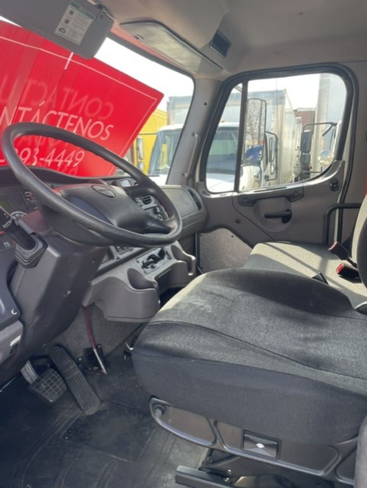 2019 Freightliner/Mercedes M2 106 820467