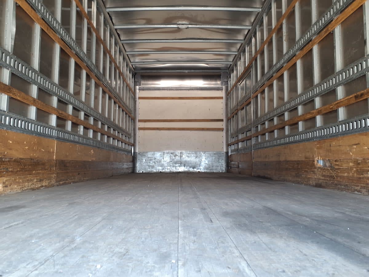 2019 Freightliner M2 106 820475