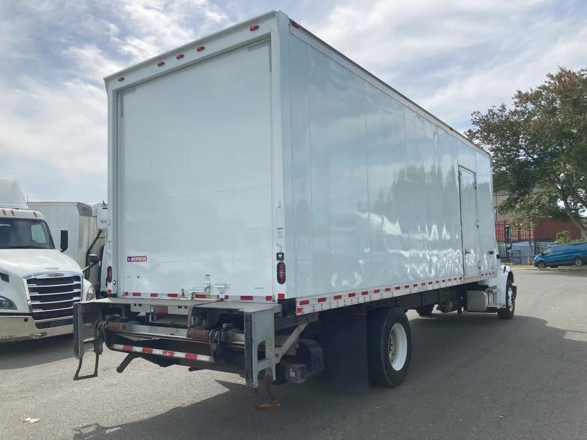 2019 Freightliner M2 106 820508