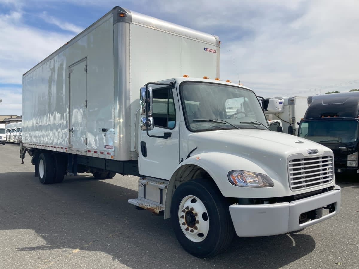 2019 Freightliner M2 106 820508