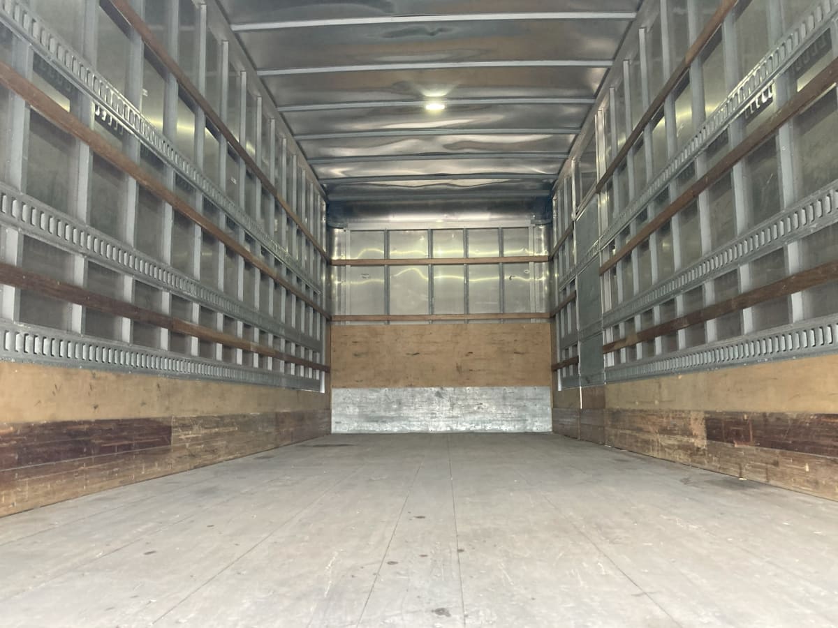 2019 Freightliner M2 106 820508