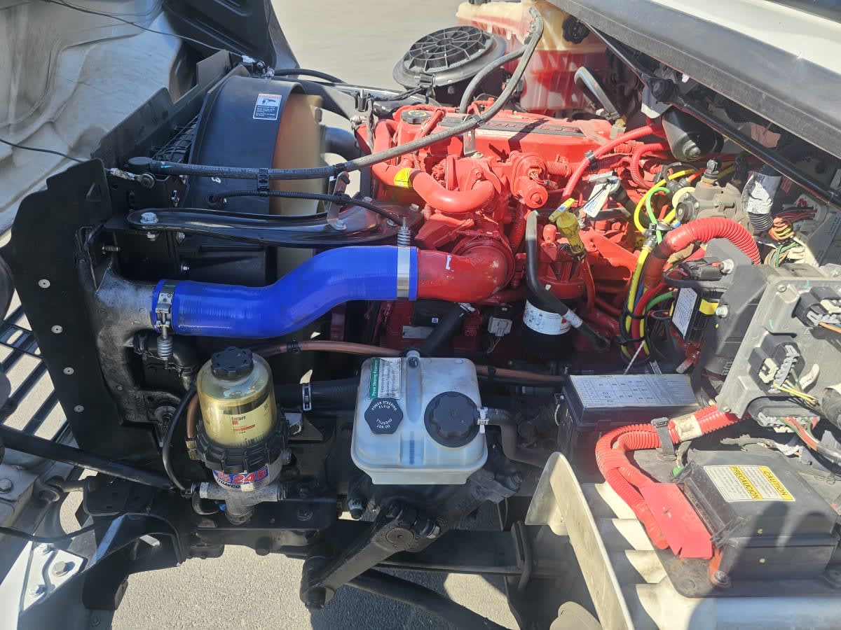 2019 Freightliner M2 106 820547