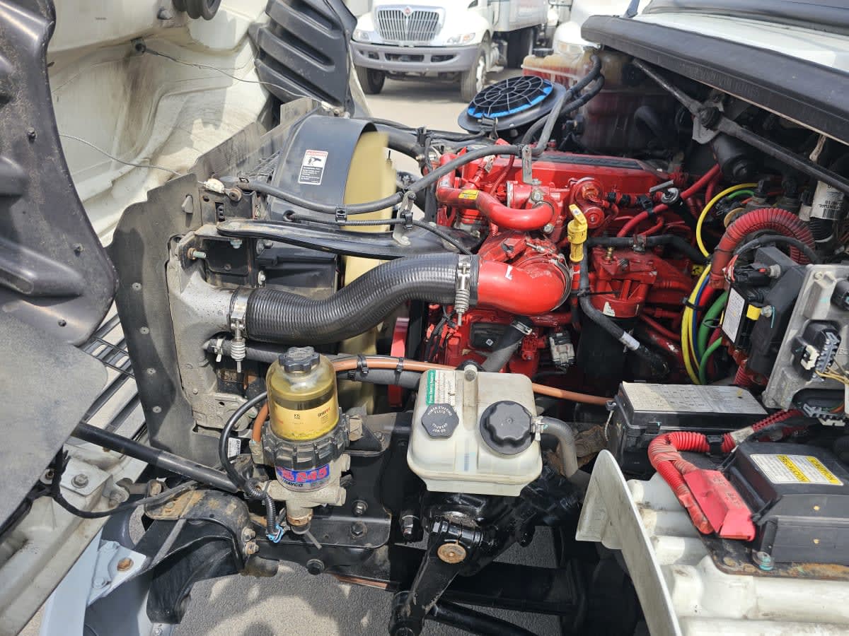 2019 Freightliner M2 106 820557