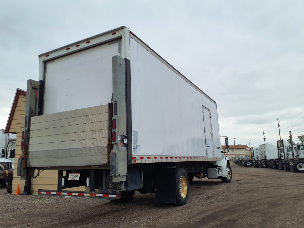 2019 Freightliner M2 106 820562