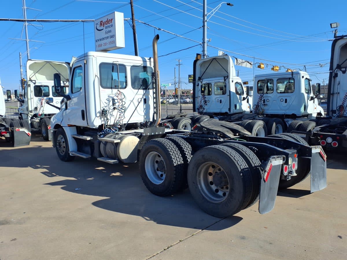 2019 Freightliner/Mercedes NEW CASCADIA PX12664 820571