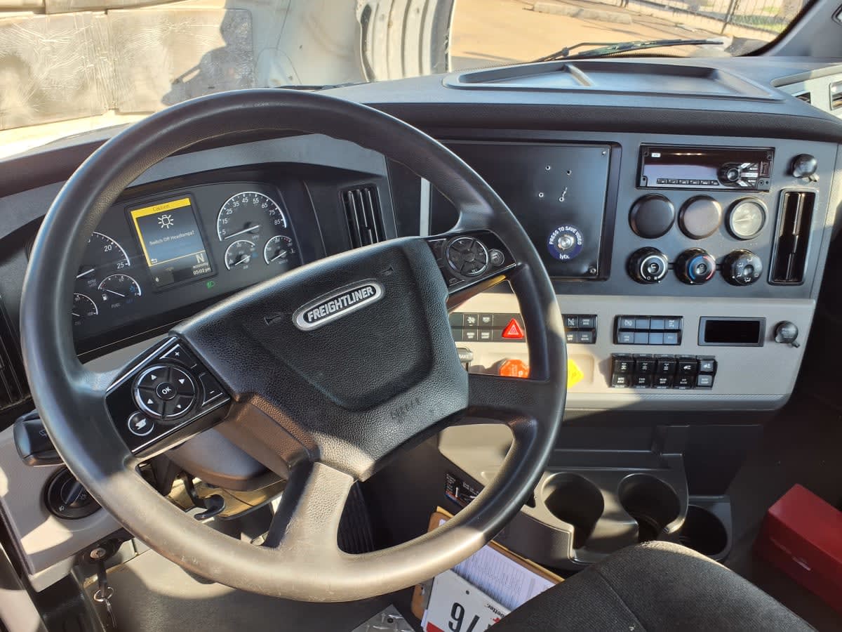 2019 Freightliner/Mercedes NEW CASCADIA PX12664 820571