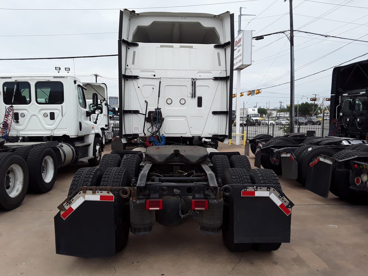 2019 Navistar International LT625 SLPR CAB 820606