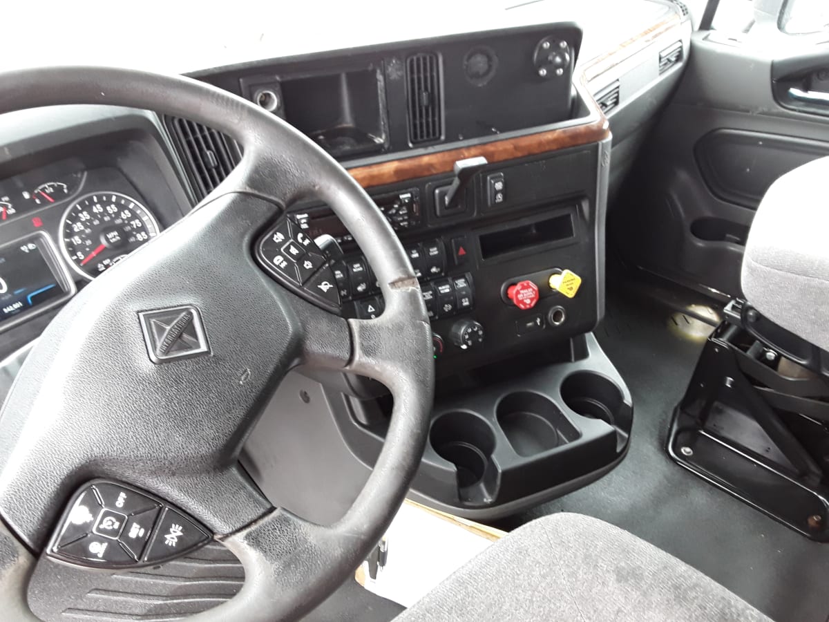 2019 Navistar International LT625 SLPR CAB 820606