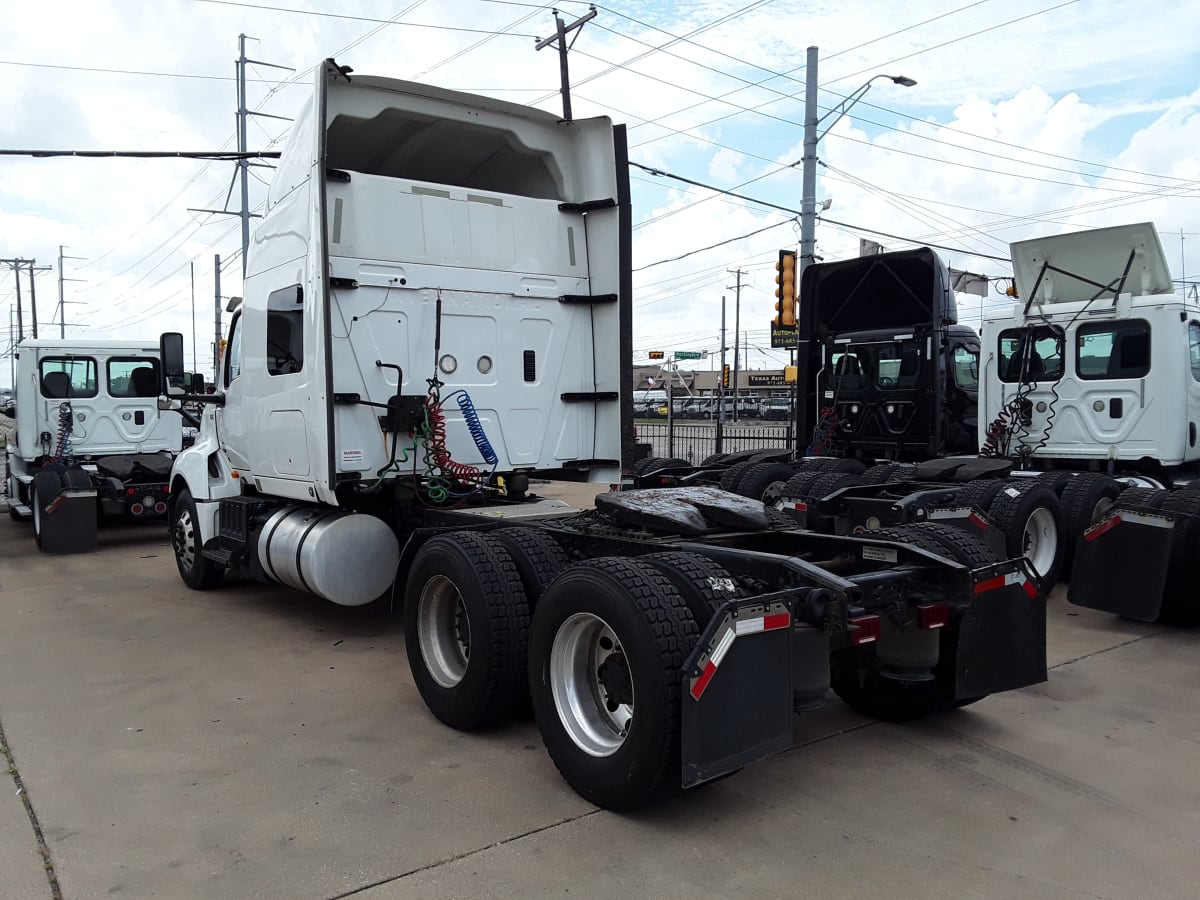 2019 Navistar International LT625 SLPR CAB 820610