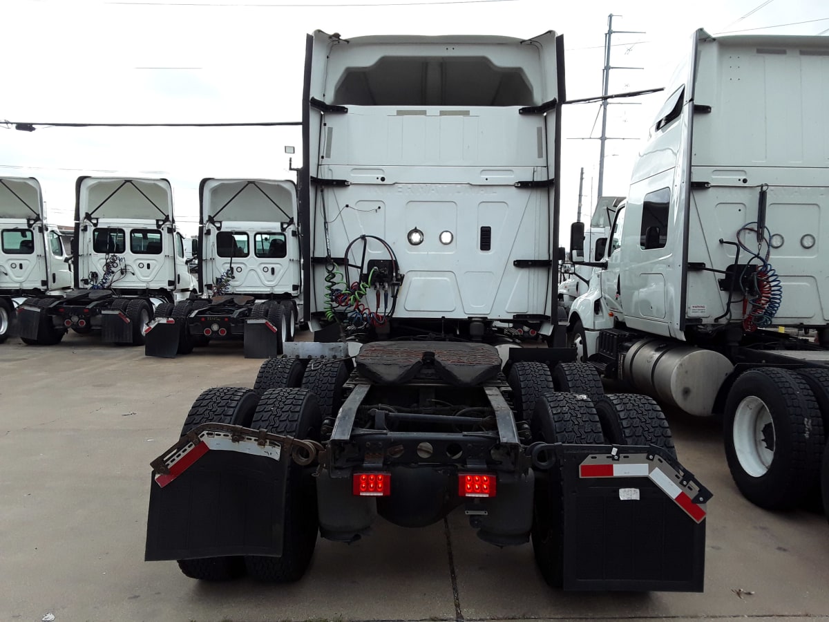 2019 Navistar International LT625 SLPR CAB 820611