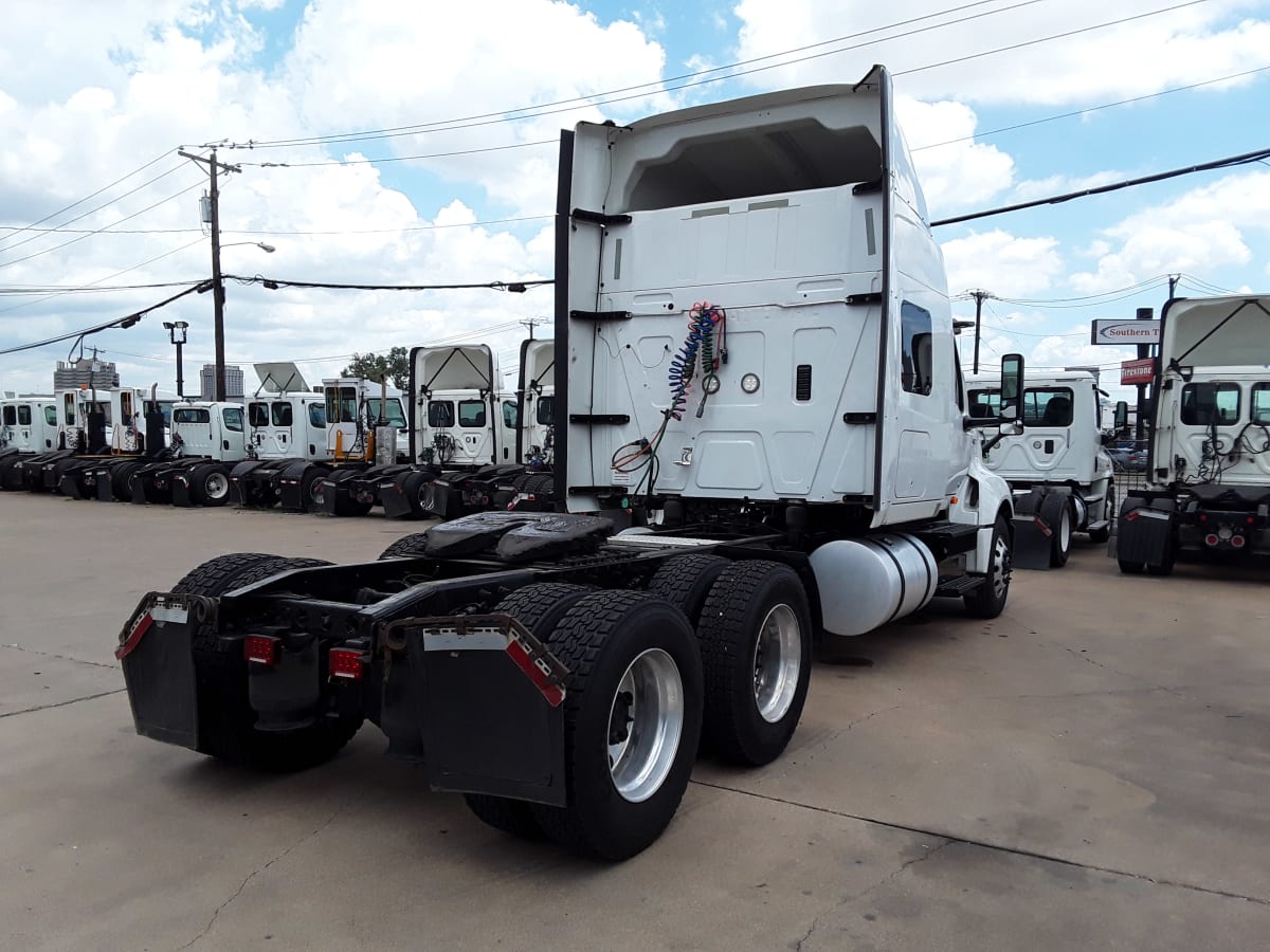 2019 Navistar International LT625 SLPR CAB 820612