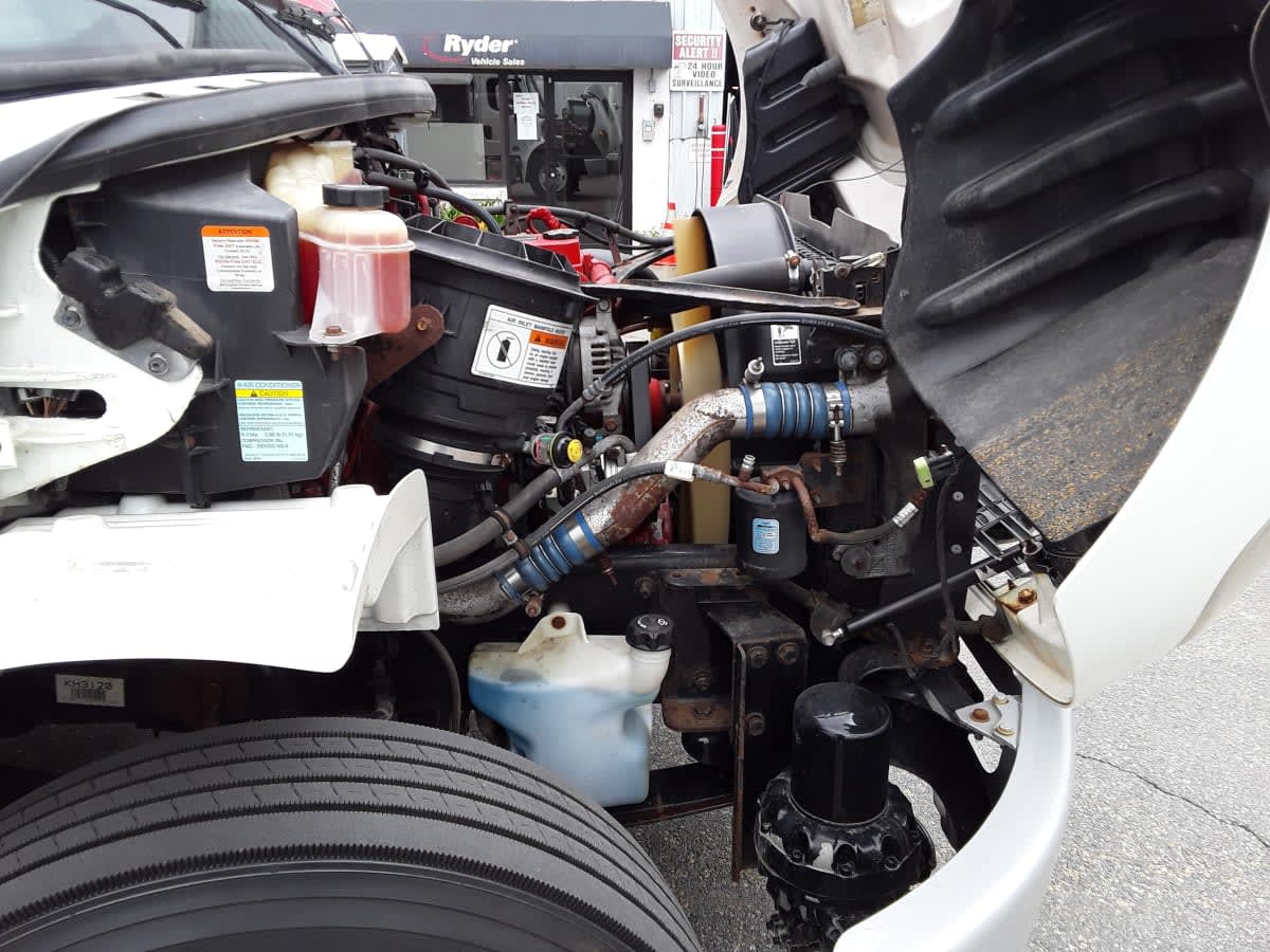 2019 Freightliner M2 106 820622