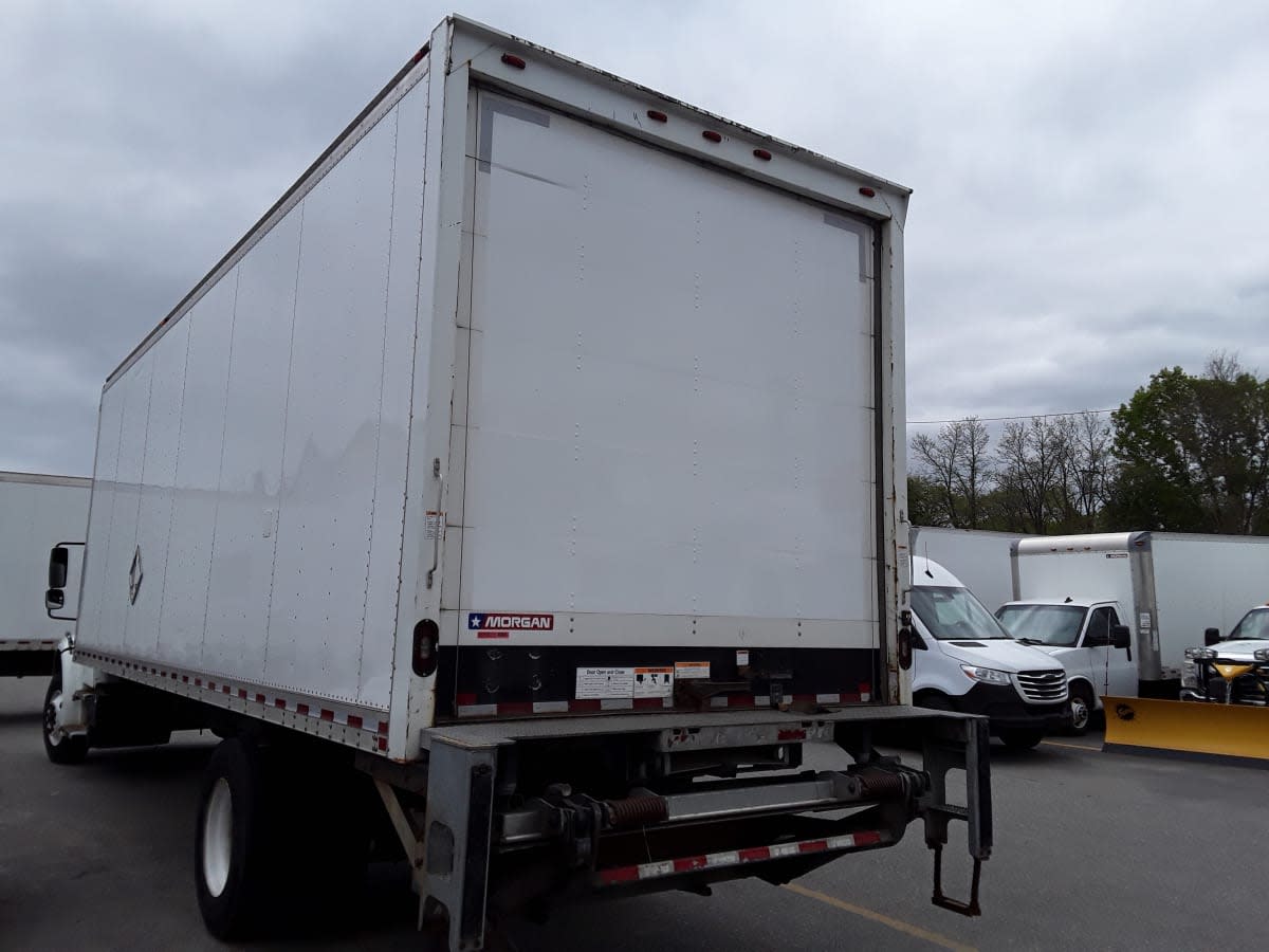 2019 Freightliner M2 106 820622