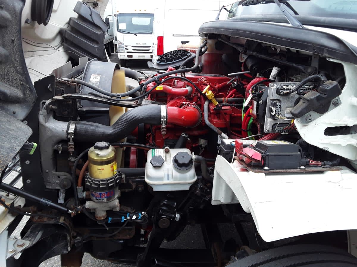 2019 Freightliner M2 106 820622