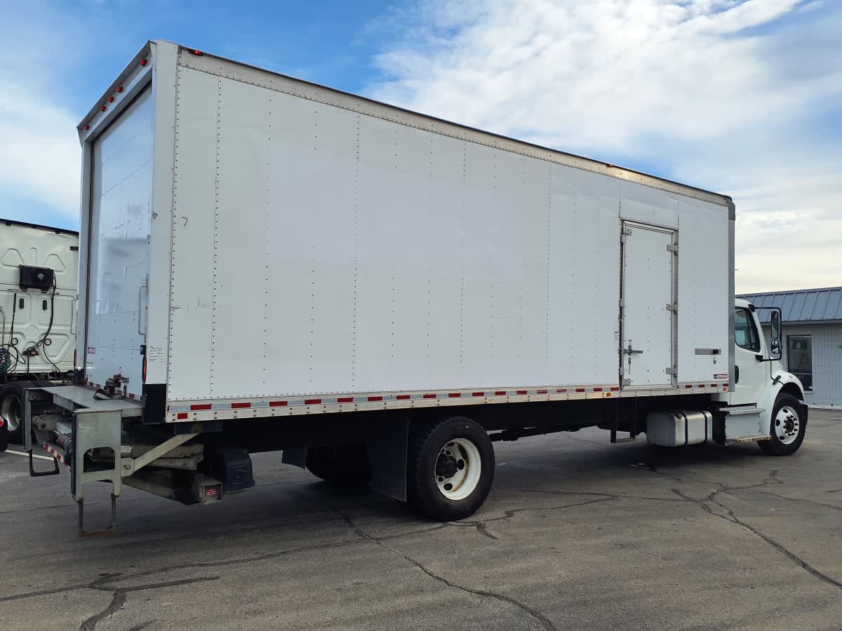 2019 Freightliner/Mercedes M2 106 820632