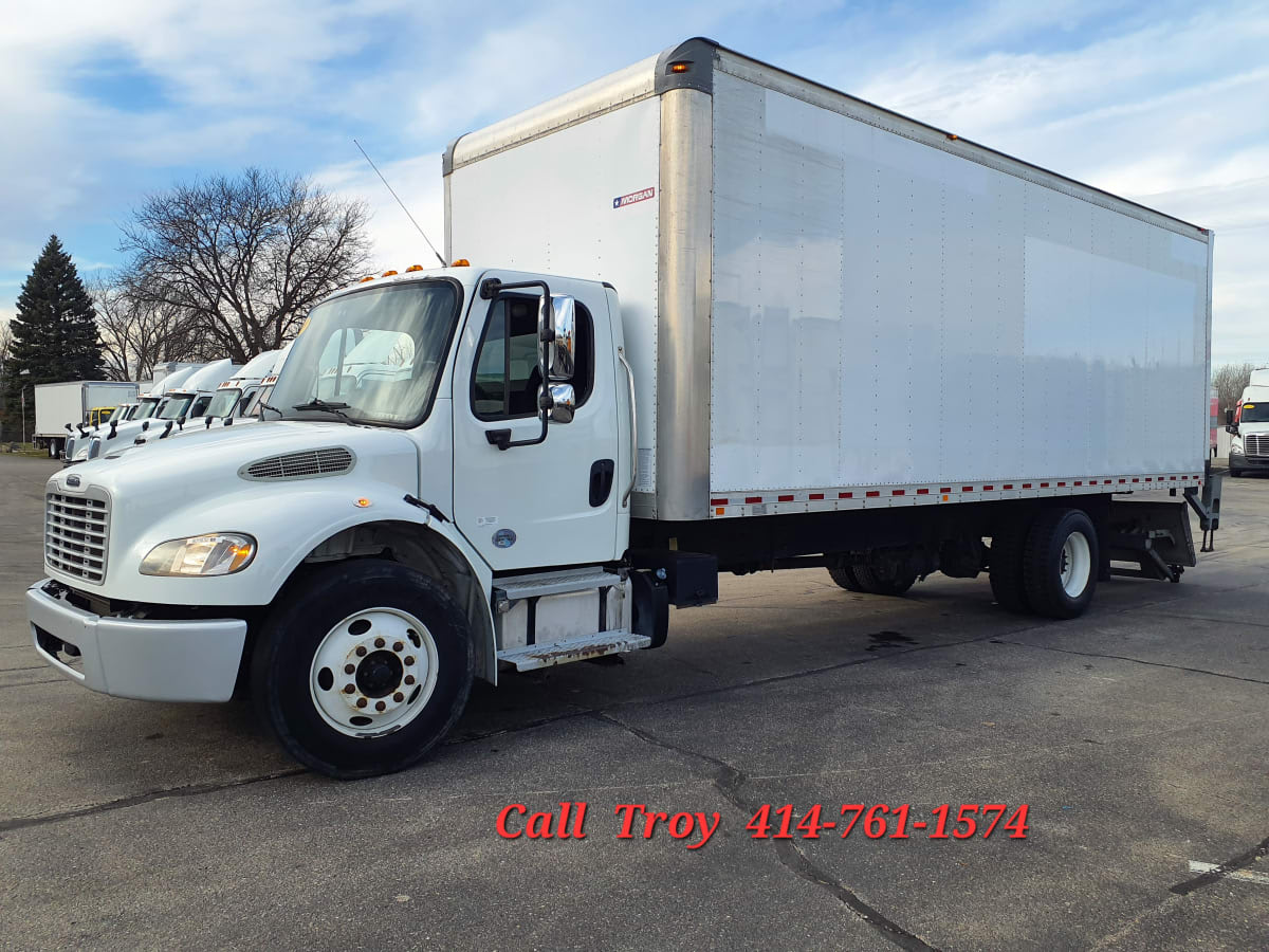 2019 Freightliner/Mercedes M2 106 820632