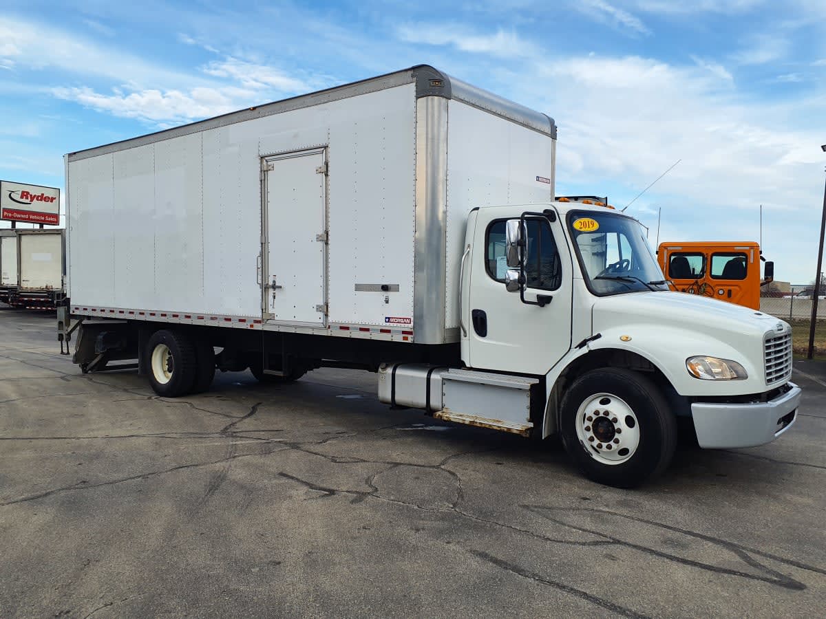 2019 Freightliner/Mercedes M2 106 820632