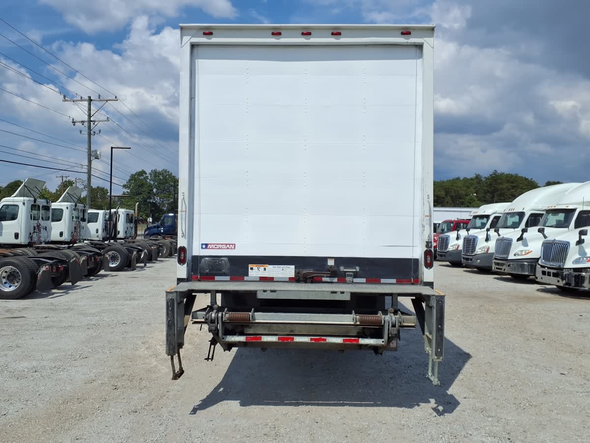 2019 Freightliner M2 106 820634
