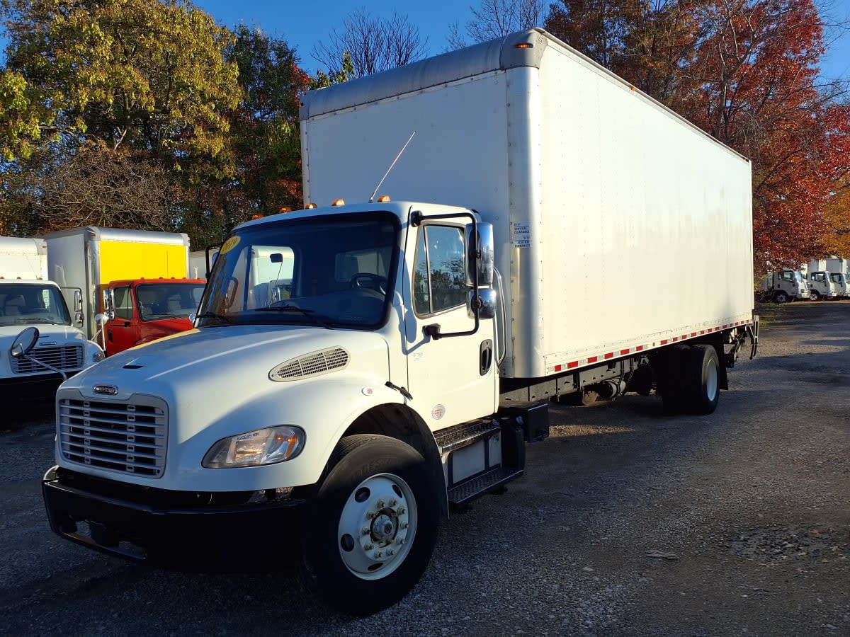 2019 Freightliner/Mercedes M2 106 820645 2019 Freightliner/Mercedes M2 106 820645