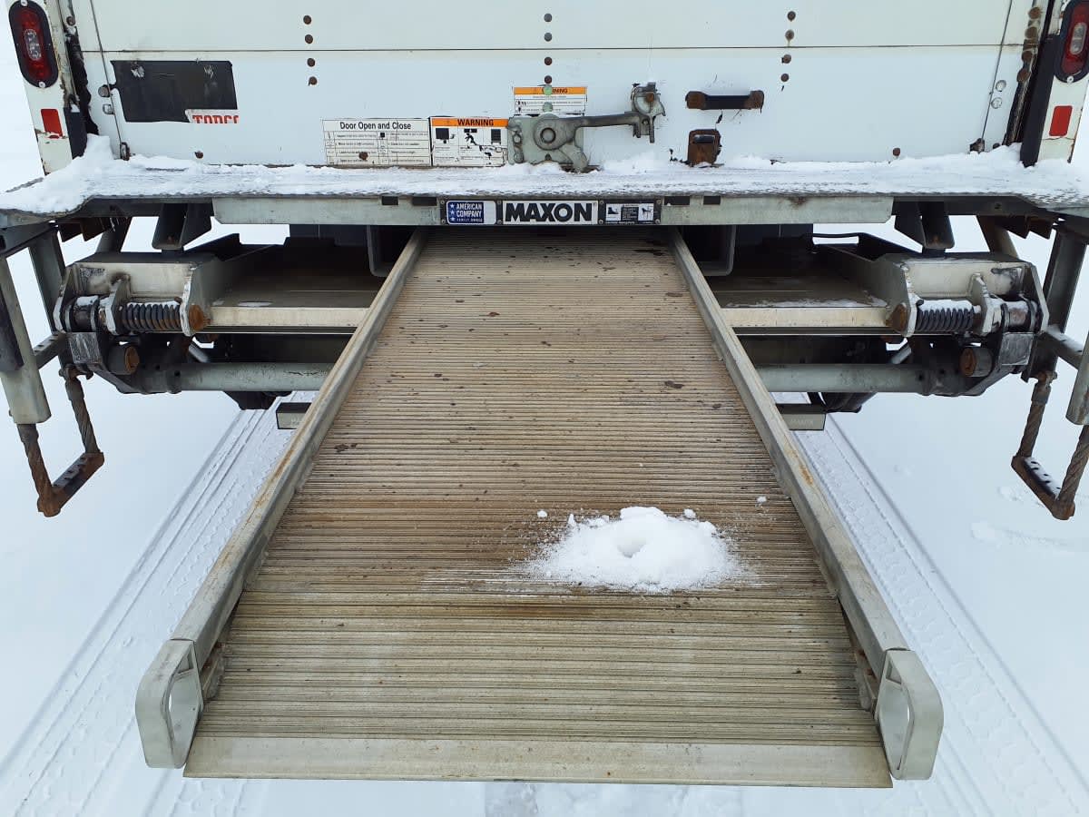 2019 Freightliner/Mercedes M2 106 820647