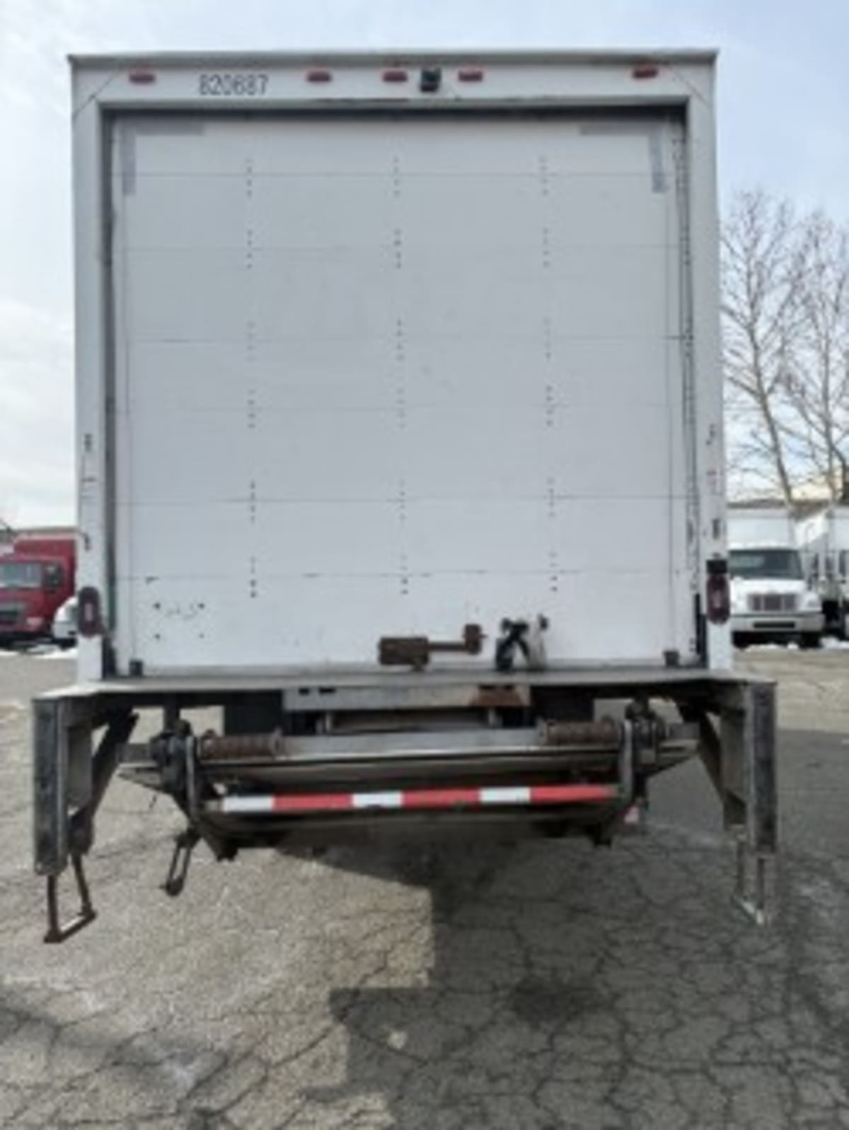 2019 Freightliner/Mercedes M2 106 820687