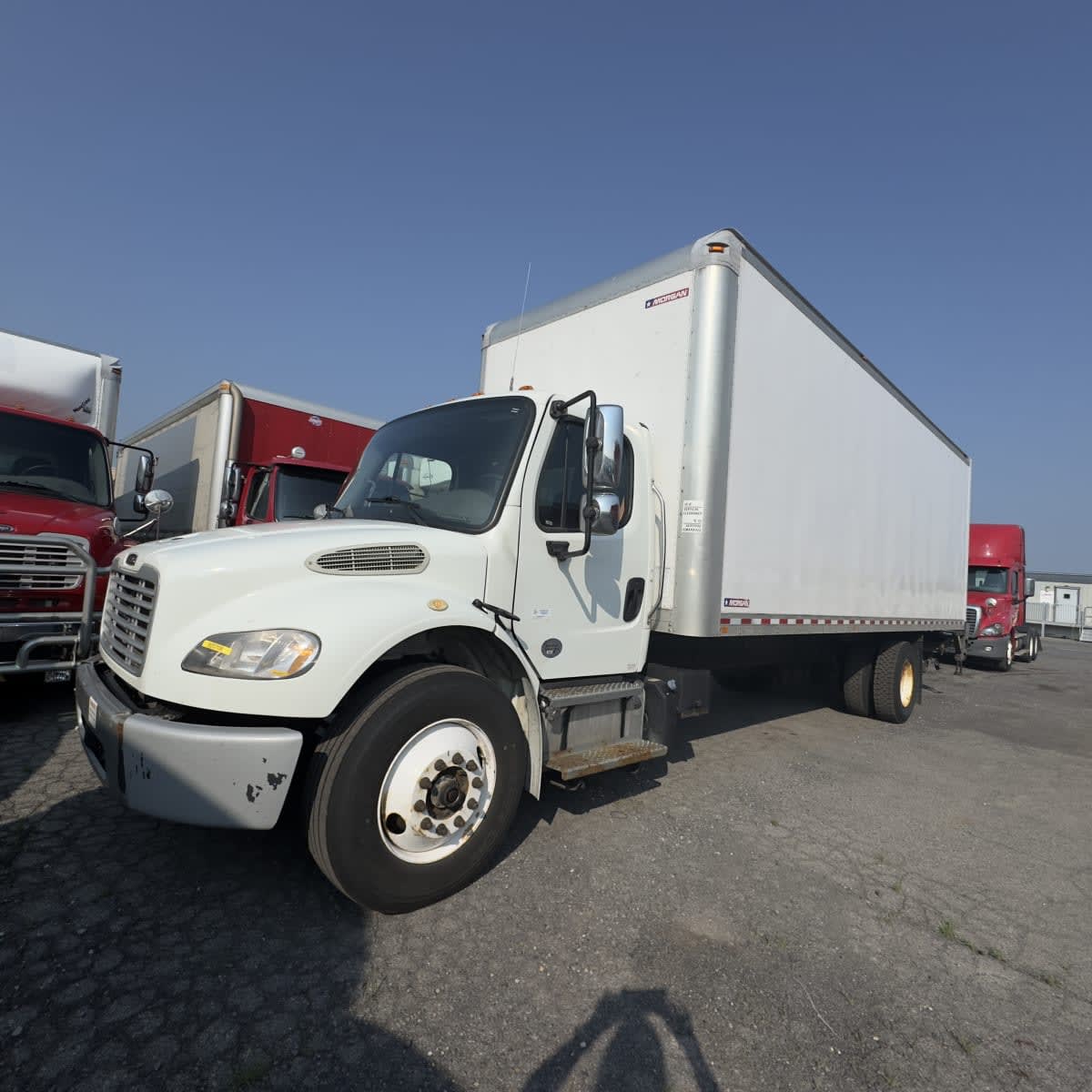 2019 Freightliner M2 106 820708