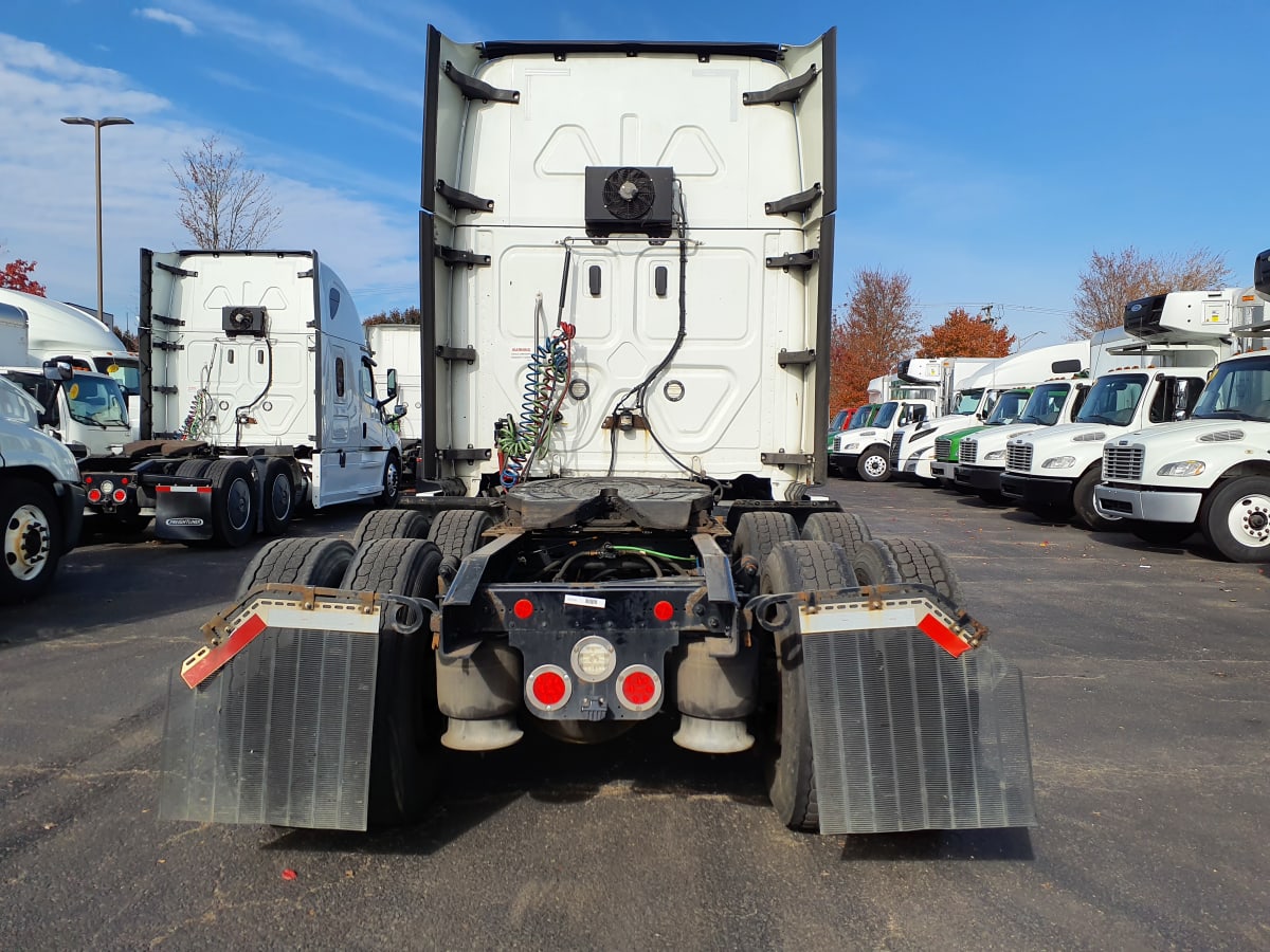 2019 Freightliner/Mercedes CASCADIA 125 820750