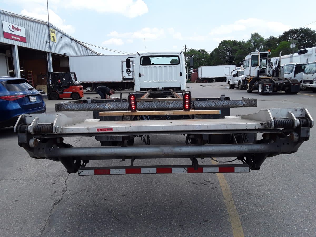 2019 Freightliner/Mercedes M2 106 820767