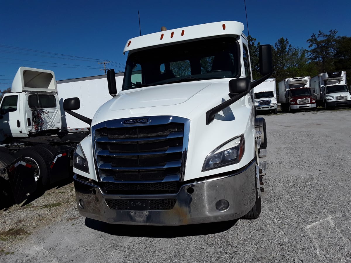 2019 Freightliner/Mercedes NEW CASCADIA PX12664 820803