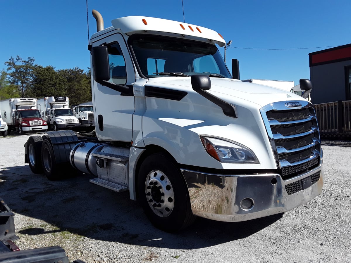 2019 Freightliner/Mercedes NEW CASCADIA PX12664 820803