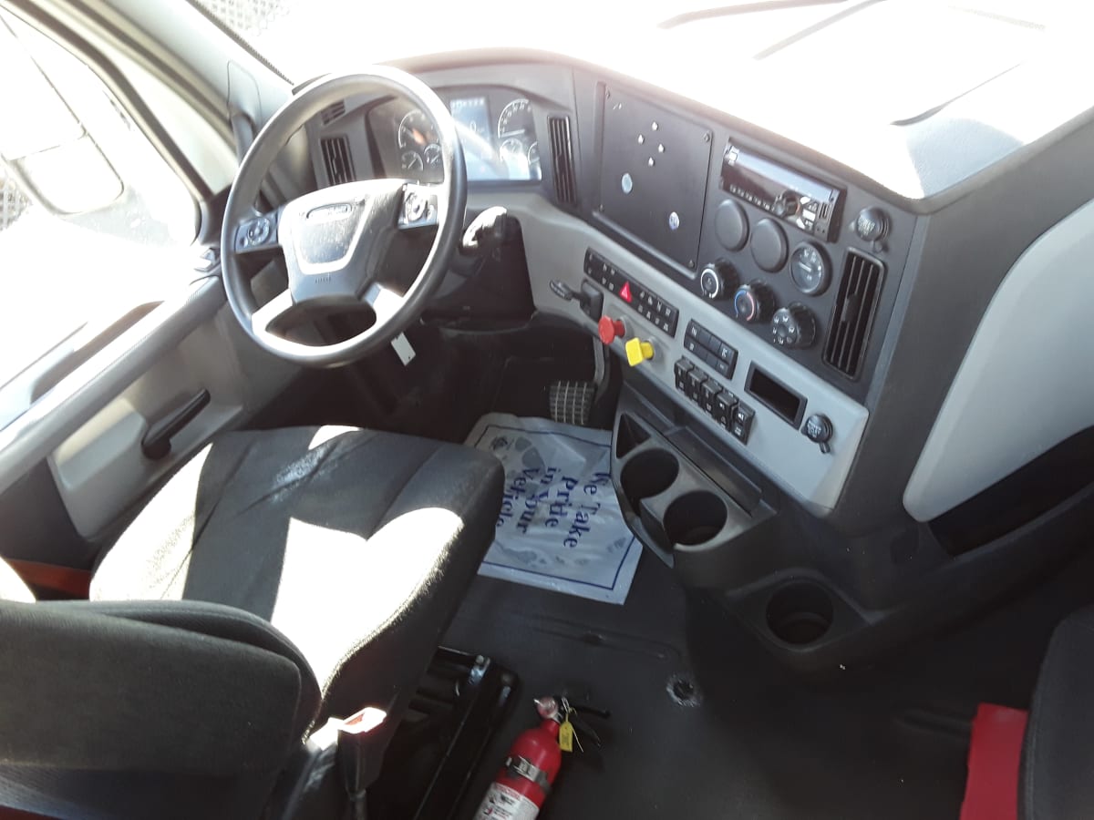 2019 Freightliner/Mercedes NEW CASCADIA PX12664 820803