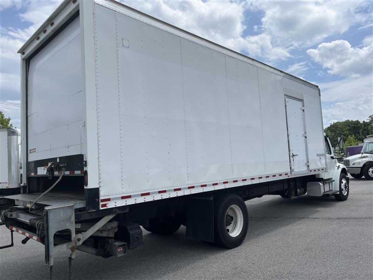 2019 Freightliner/Mercedes M2 106 820830