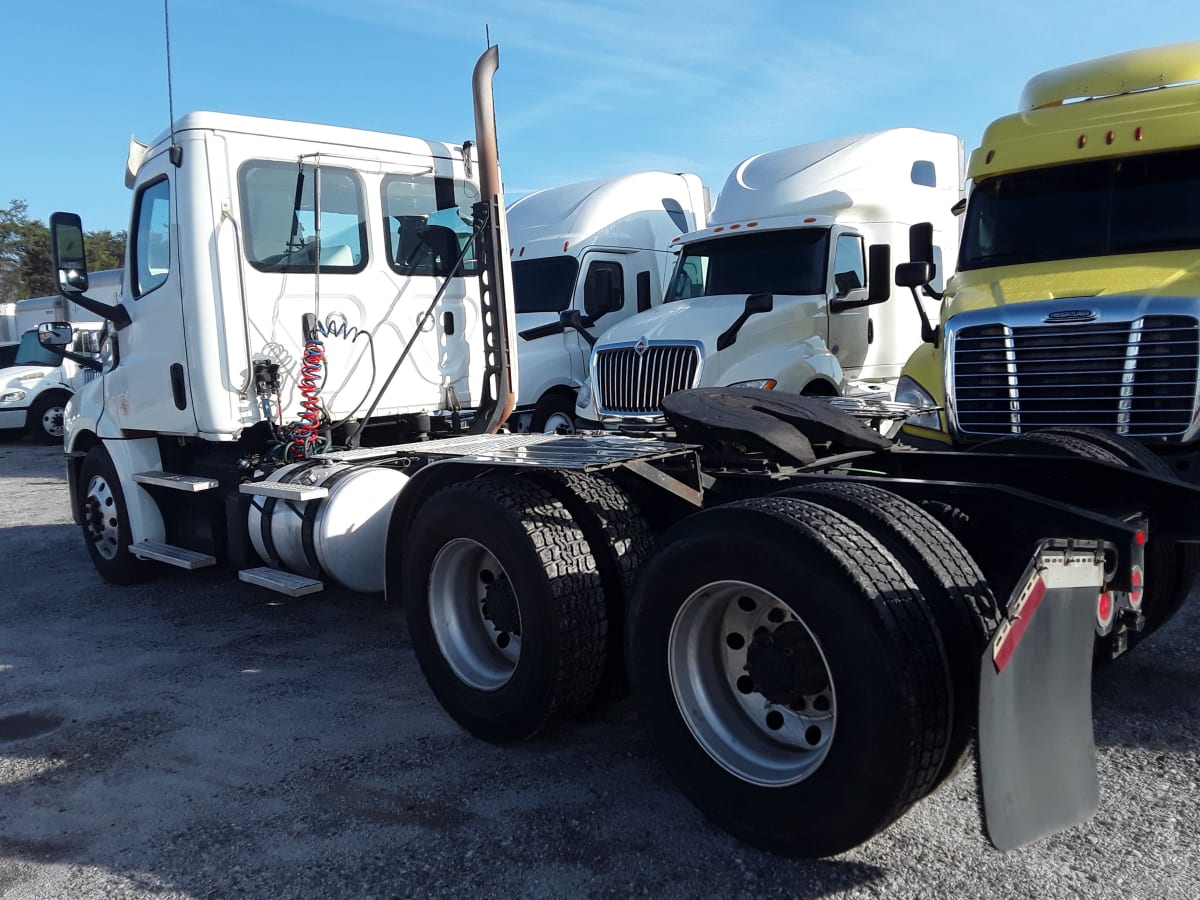 2019 Freightliner/Mercedes NEW CASCADIA PX12664 820877