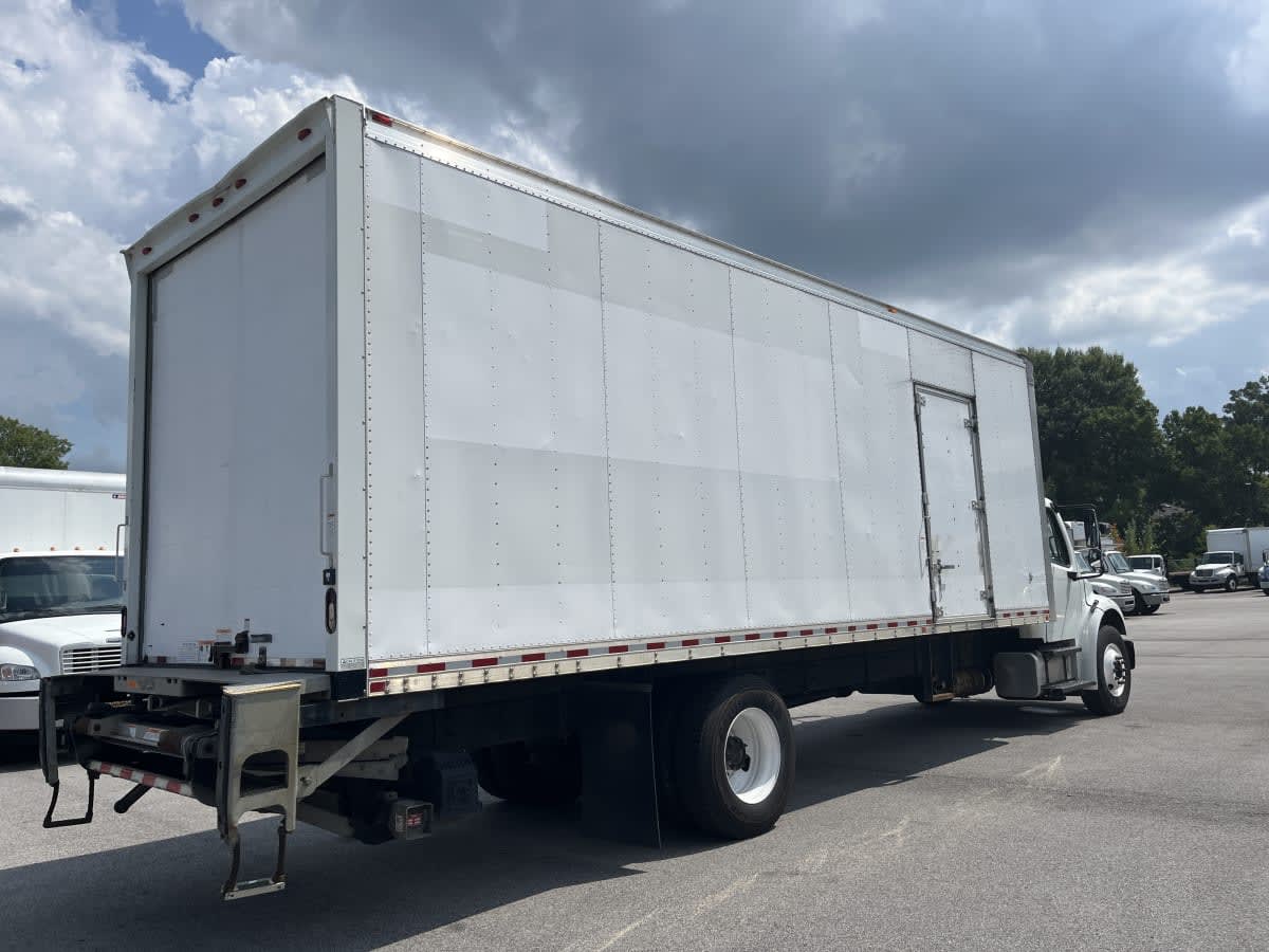 2019 Freightliner M2 106 in Beltsville, MD — photo 4