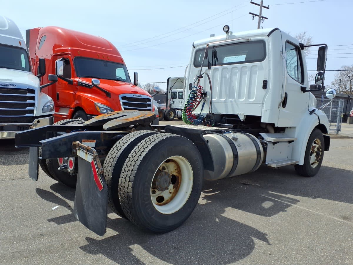 2019 Freightliner/Mercedes M2-112 820933