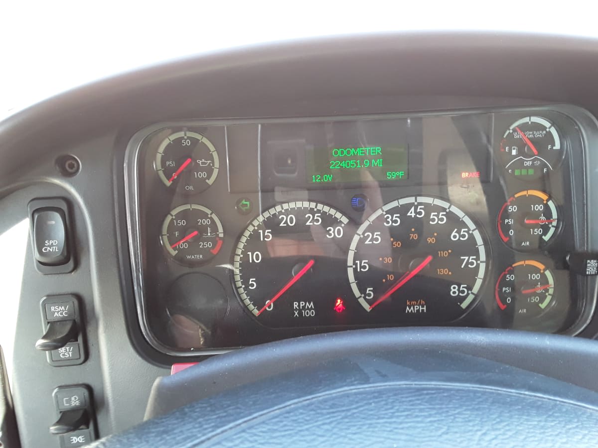 2019 Freightliner M2 106 820977