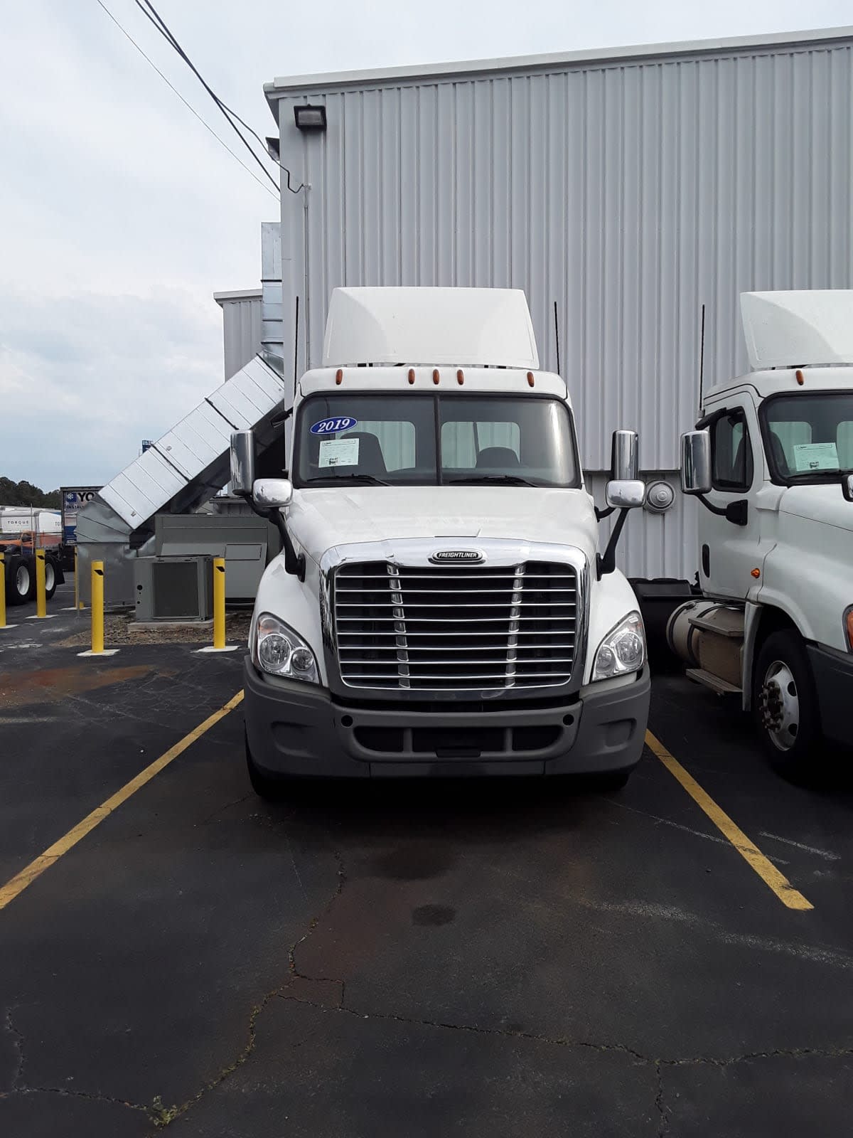 2019 Freightliner/Mercedes CASCADIA 125 820996