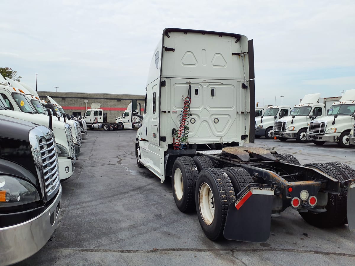 2019 Freightliner/Mercedes NEW CASCADIA PX12664 821007