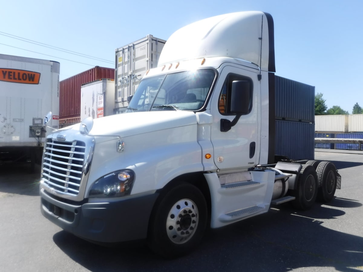 2019 Freightliner/Mercedes CASCADIA 125 821034