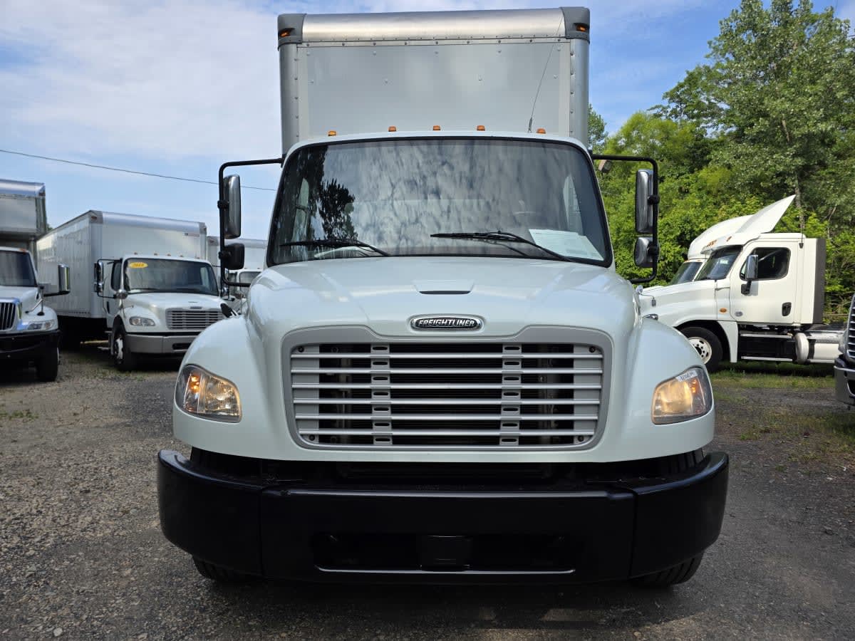 2019 Freightliner M2 106 821045