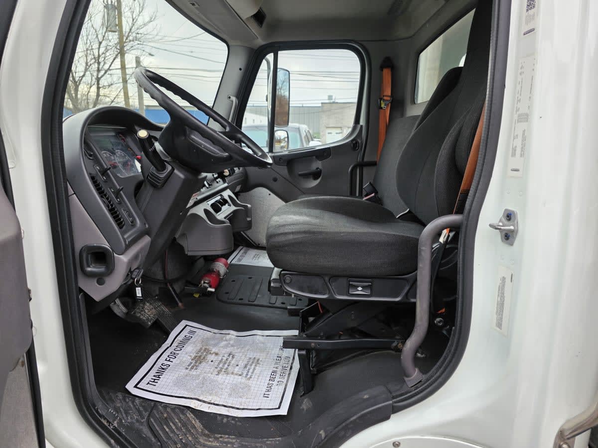 2019 Freightliner/Mercedes M2 106 821066