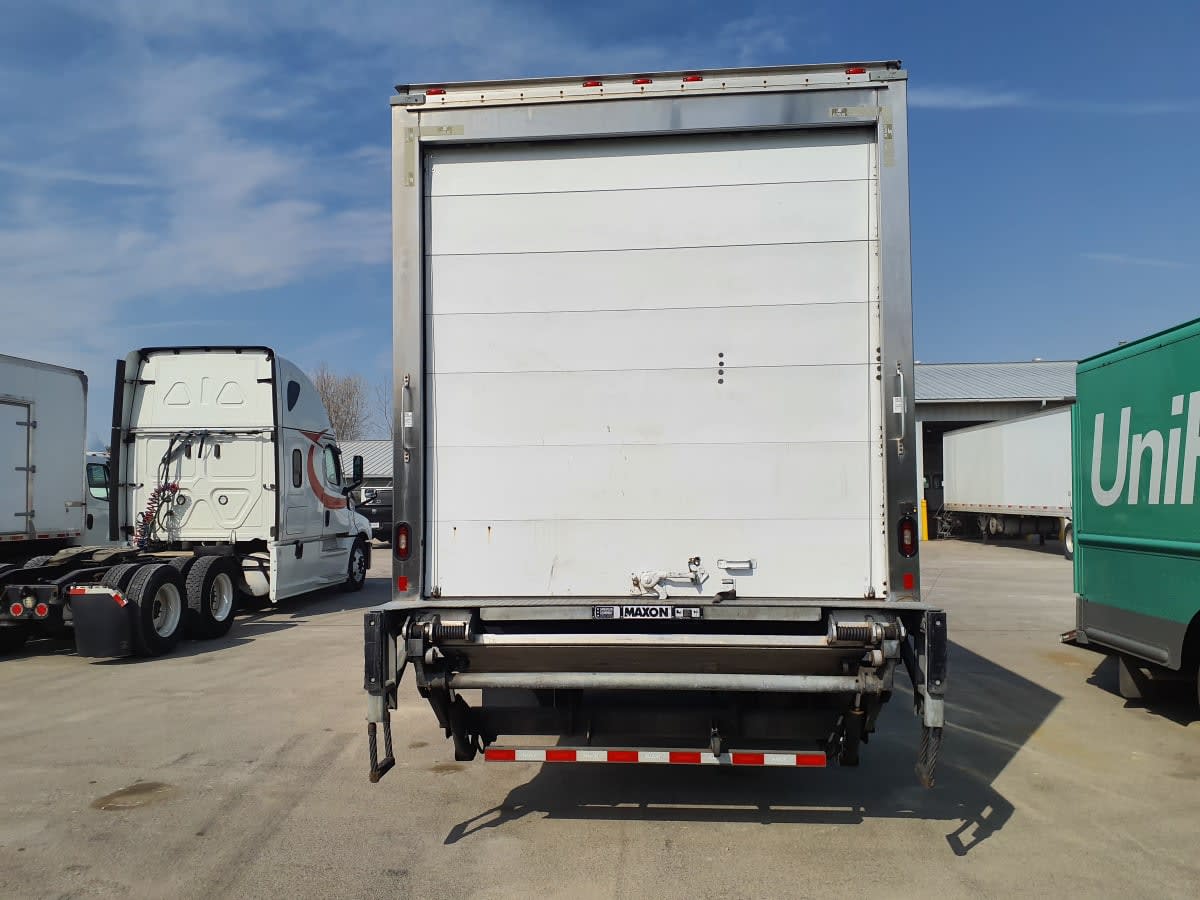 2019 Freightliner/Mercedes M2 106 821074