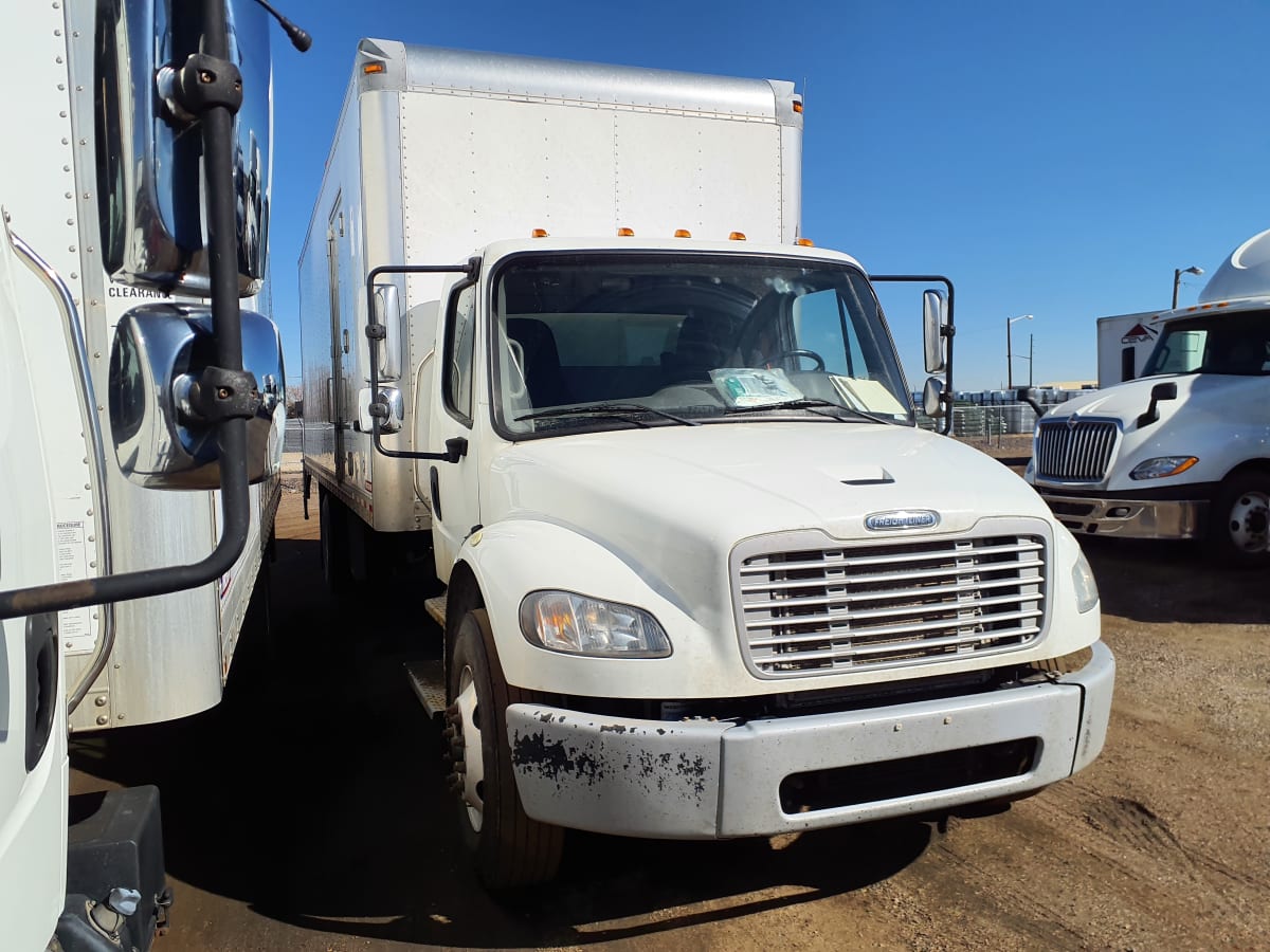 2019 Freightliner/Mercedes M2 106 821083