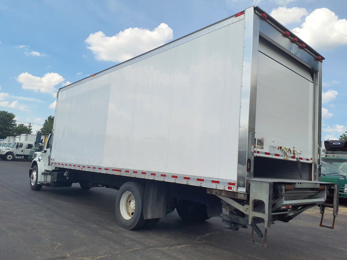 2019 Freightliner/Mercedes M2 106 821110