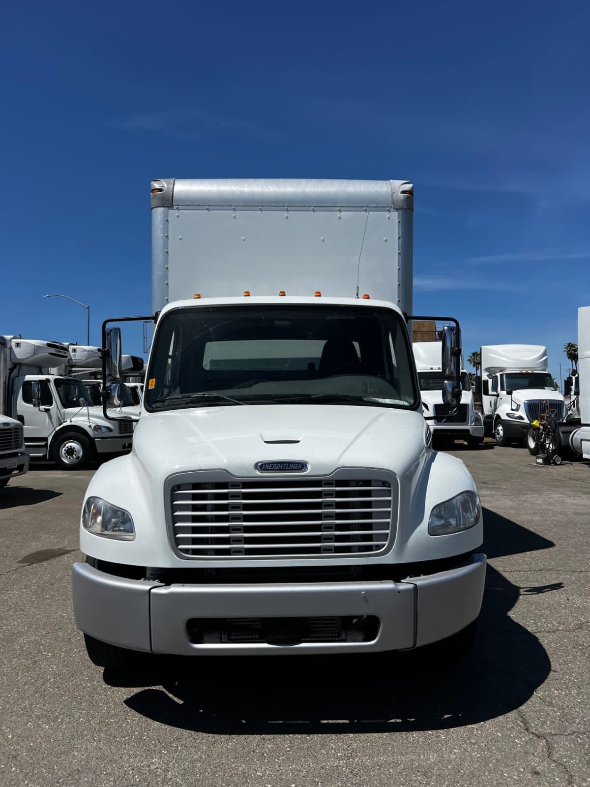 2019 Freightliner M2 106 821123