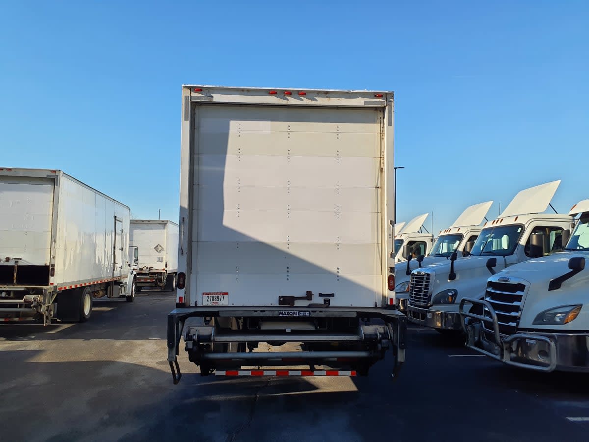 2019 Freightliner/Mercedes M2 106 821126