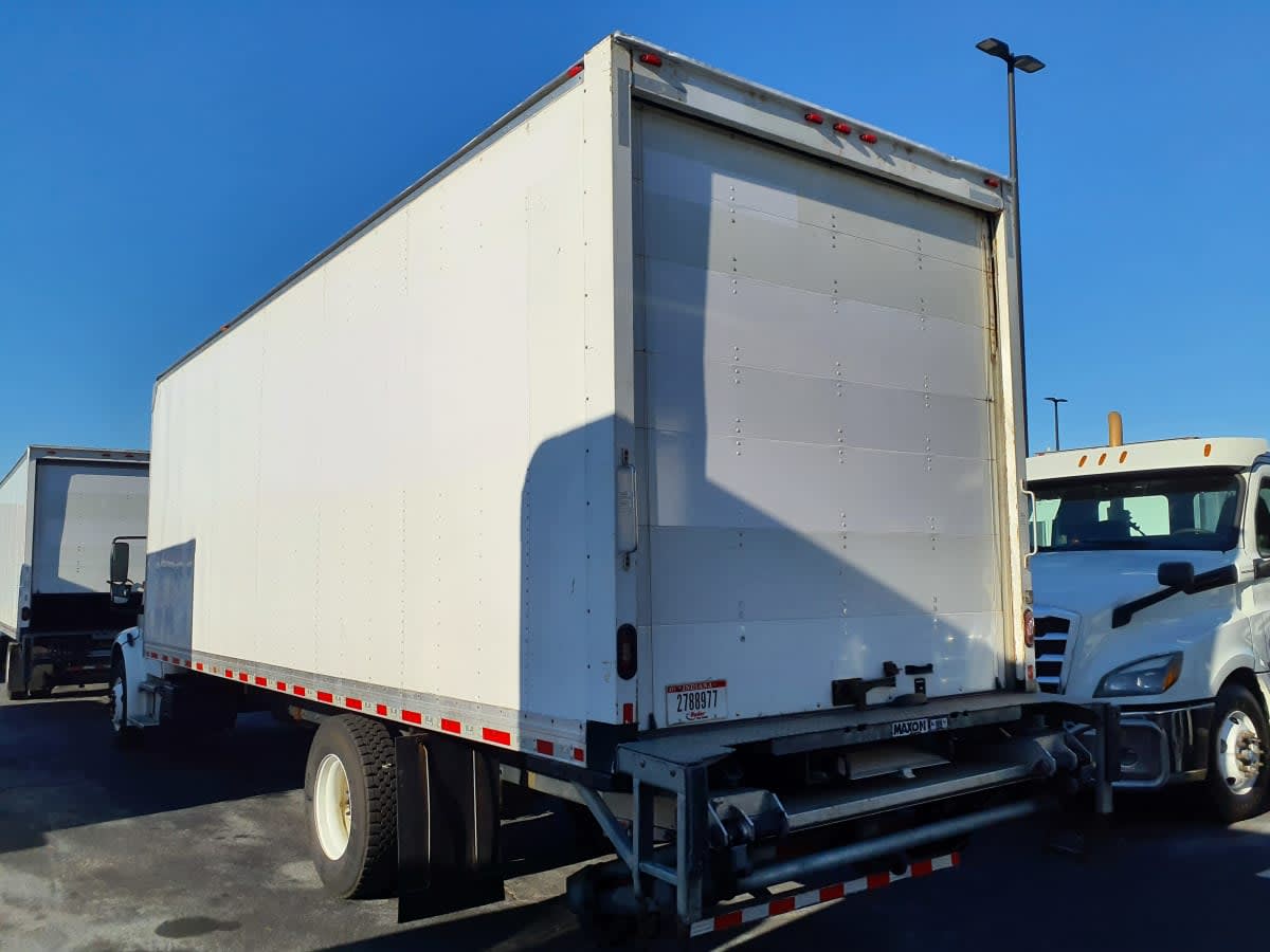 2019 Freightliner/Mercedes M2 106 821126
